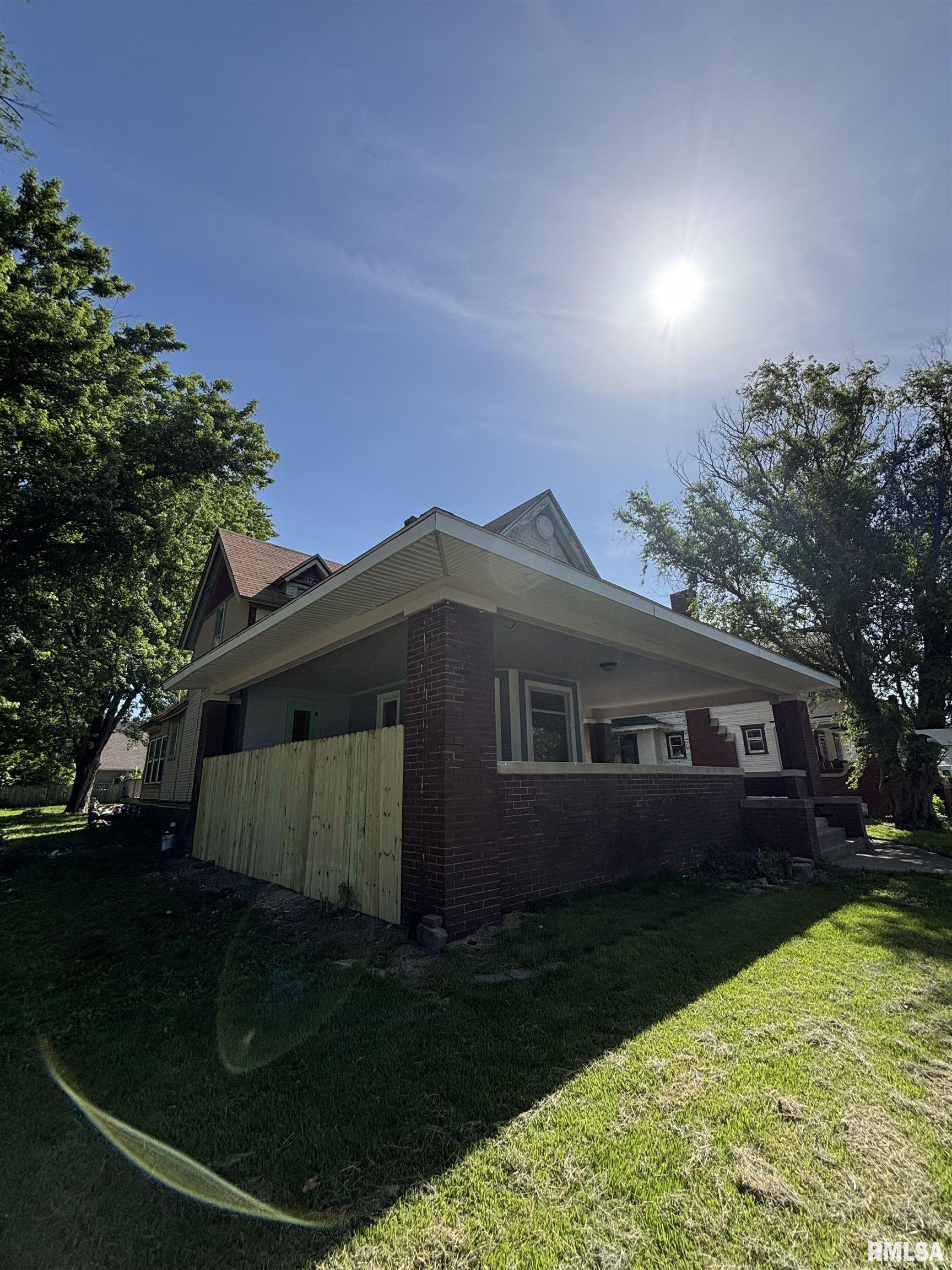 295 West Barnes Street Bushnell, IL 61422 - Photo 8 of 96