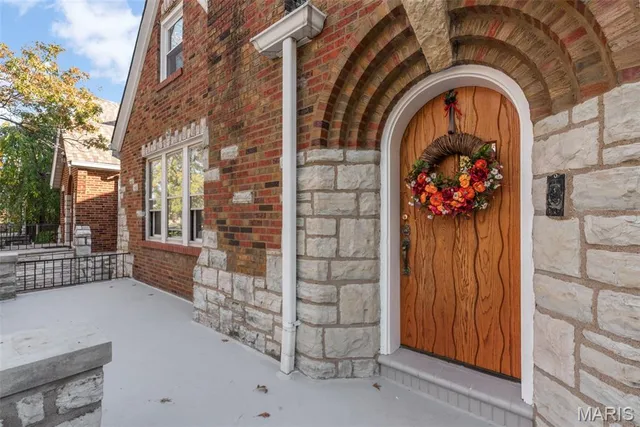 $445,000 | 5410 Tholozan Avenue, St. Louis, MO 63109