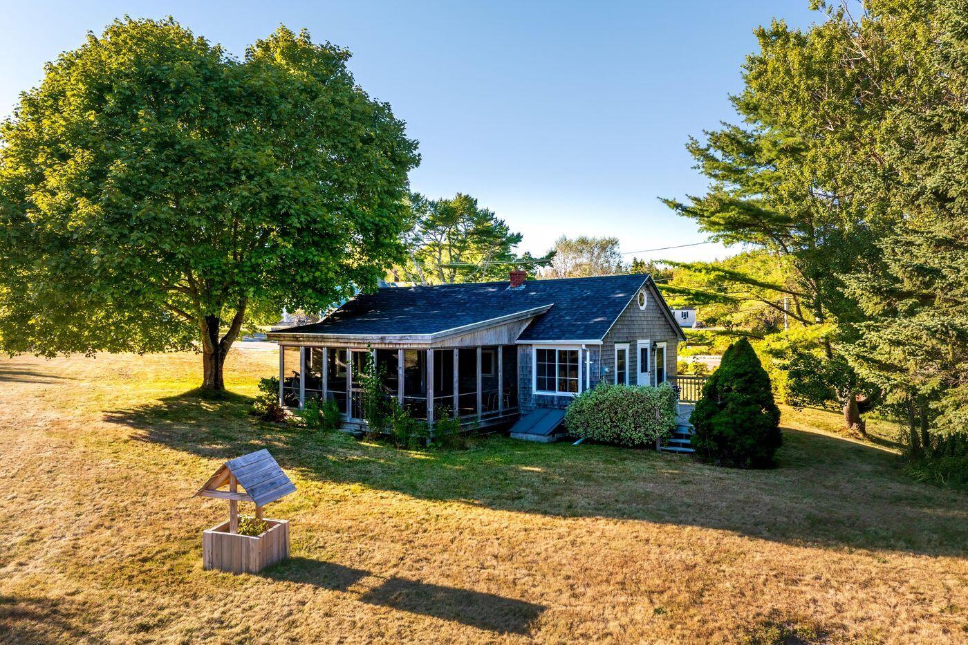 146 Tremont Road Bass Harbor, ME 04653 - Photo 4 of 30