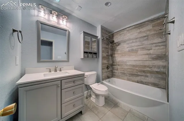 $320,000 | 56 Sierra Drive, La Junta, CO 81050