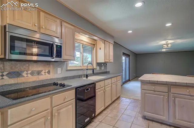 $320,000 | 56 Sierra Drive, La Junta, CO 81050