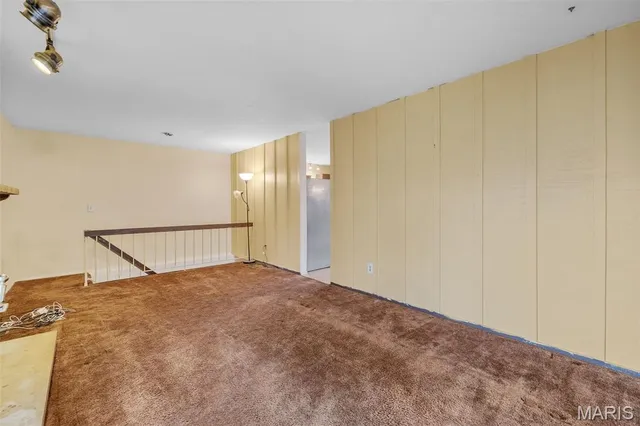 $225,000 | 807 Garonne Drive, Manchester, MO 63021