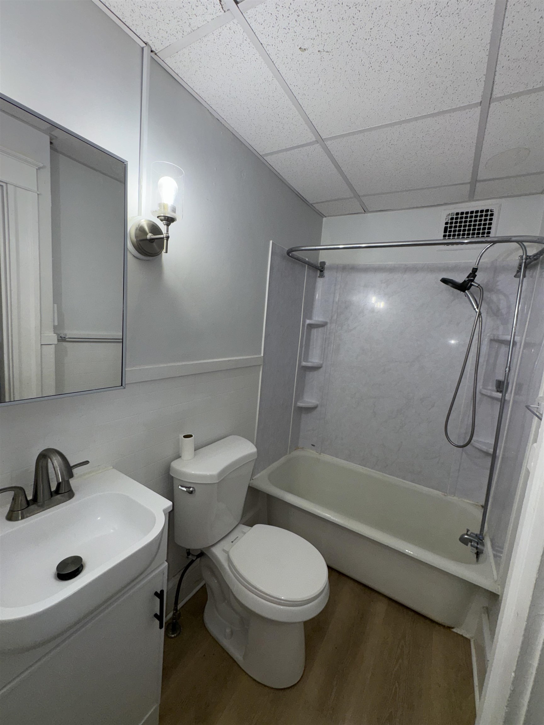 44 Court Street, Unit B Keene, NH 03431 - Photo 5 of 7