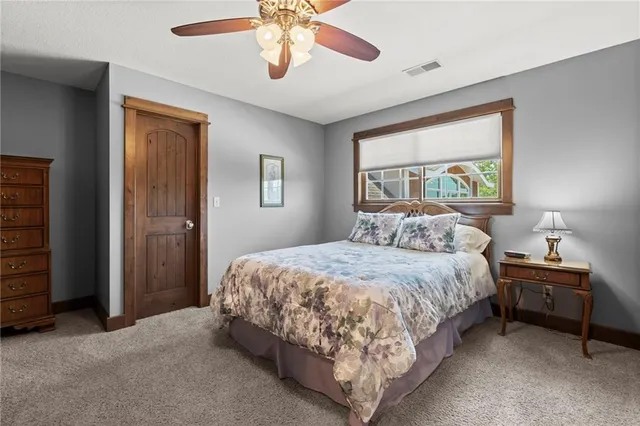 $1,275,000 | 18511 224th Street, Tonganoxie, KS 66086