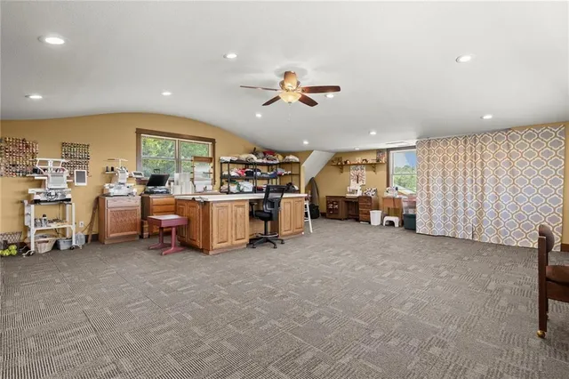 $1,275,000 | 18511 224th Street, Tonganoxie, KS 66086