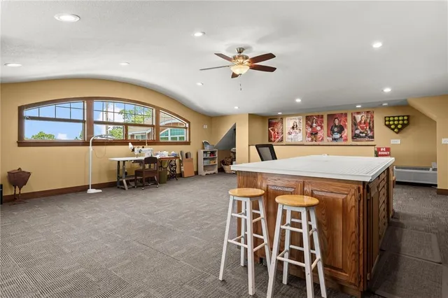 $1,275,000 | 18511 224th Street, Tonganoxie, KS 66086