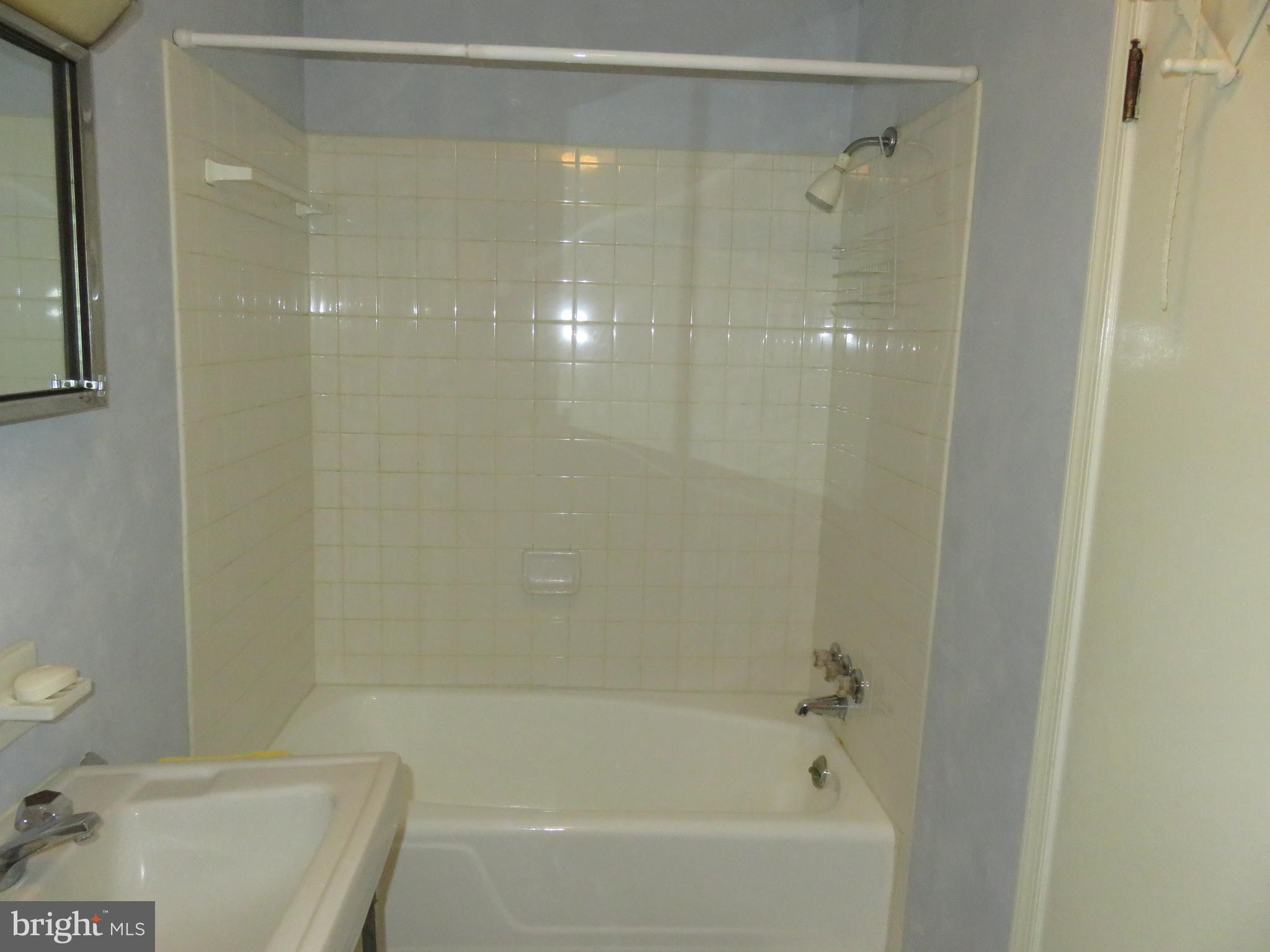 1031 Ficklen Road Fredericksburg, VA 22405 - Photo 8 of 26 Bath (Master)
