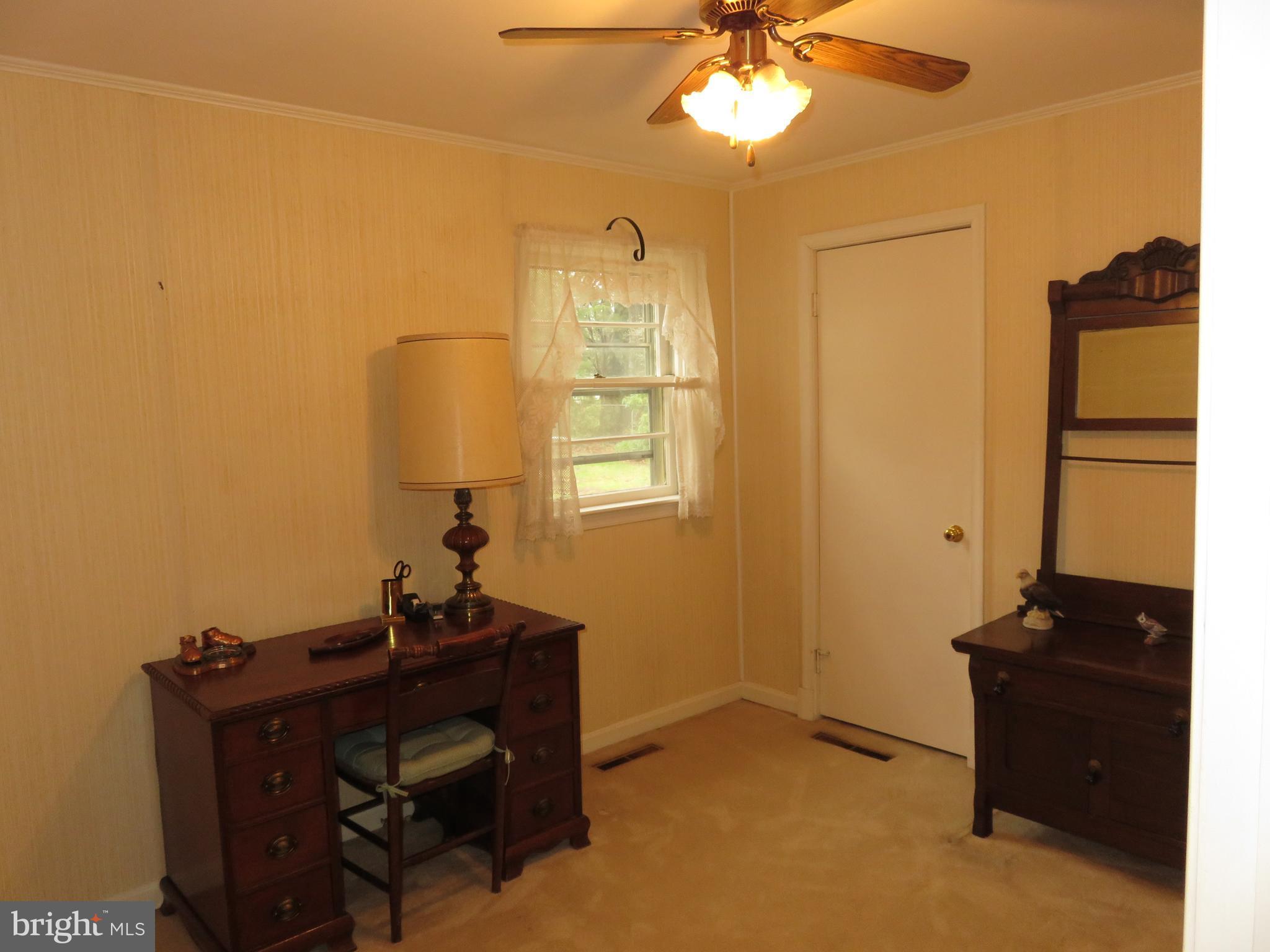 1031 Ficklen Road Fredericksburg, VA 22405 - Photo 10 of 26 Interior (General)