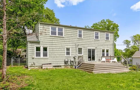 $550,000 | 2813 West 51st Street, Westwood, KS 66205