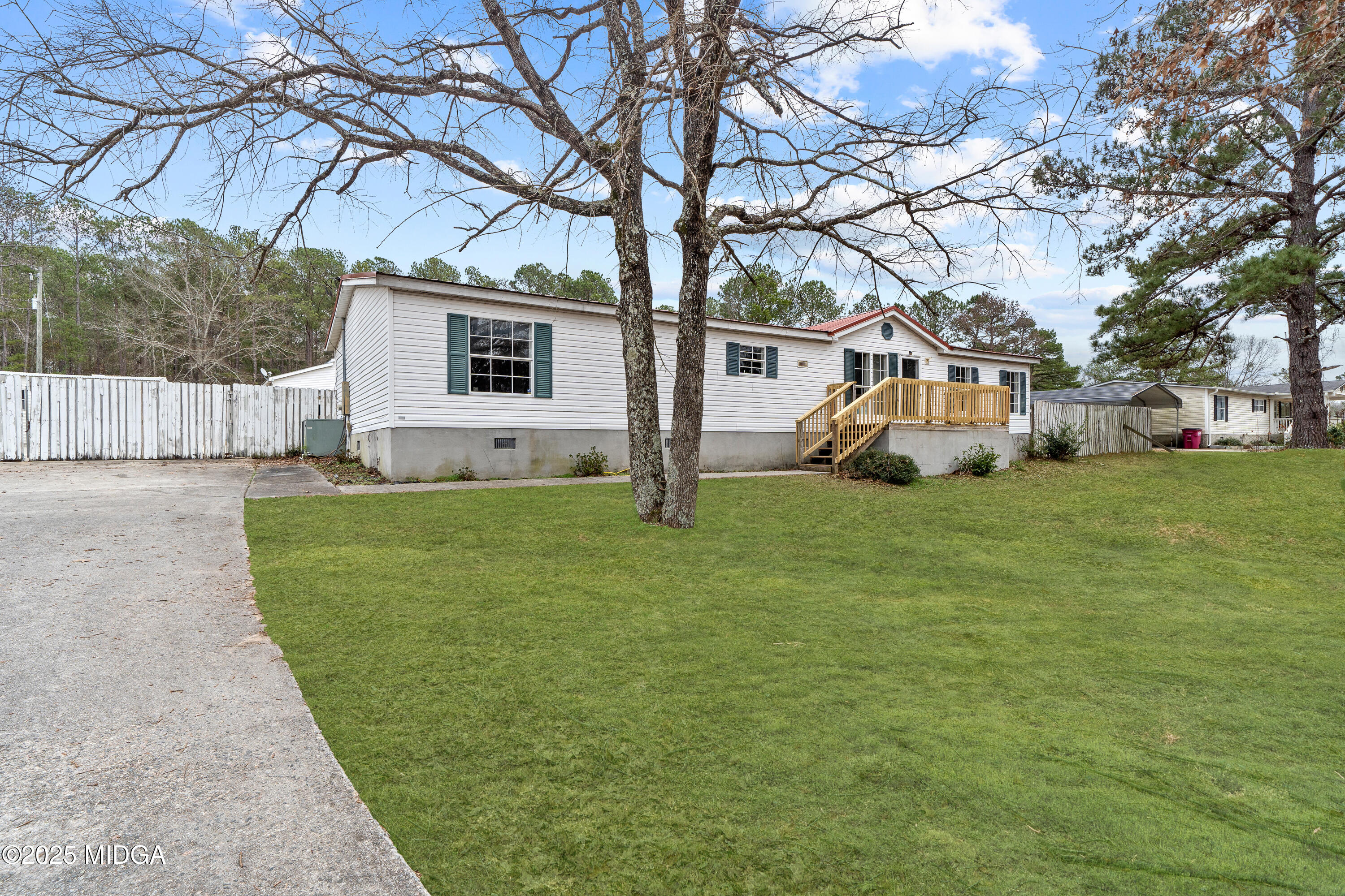 705 Chapman Road Macon, GA 31211 - Photo 2 of 32 705 Chapman Rd-08747