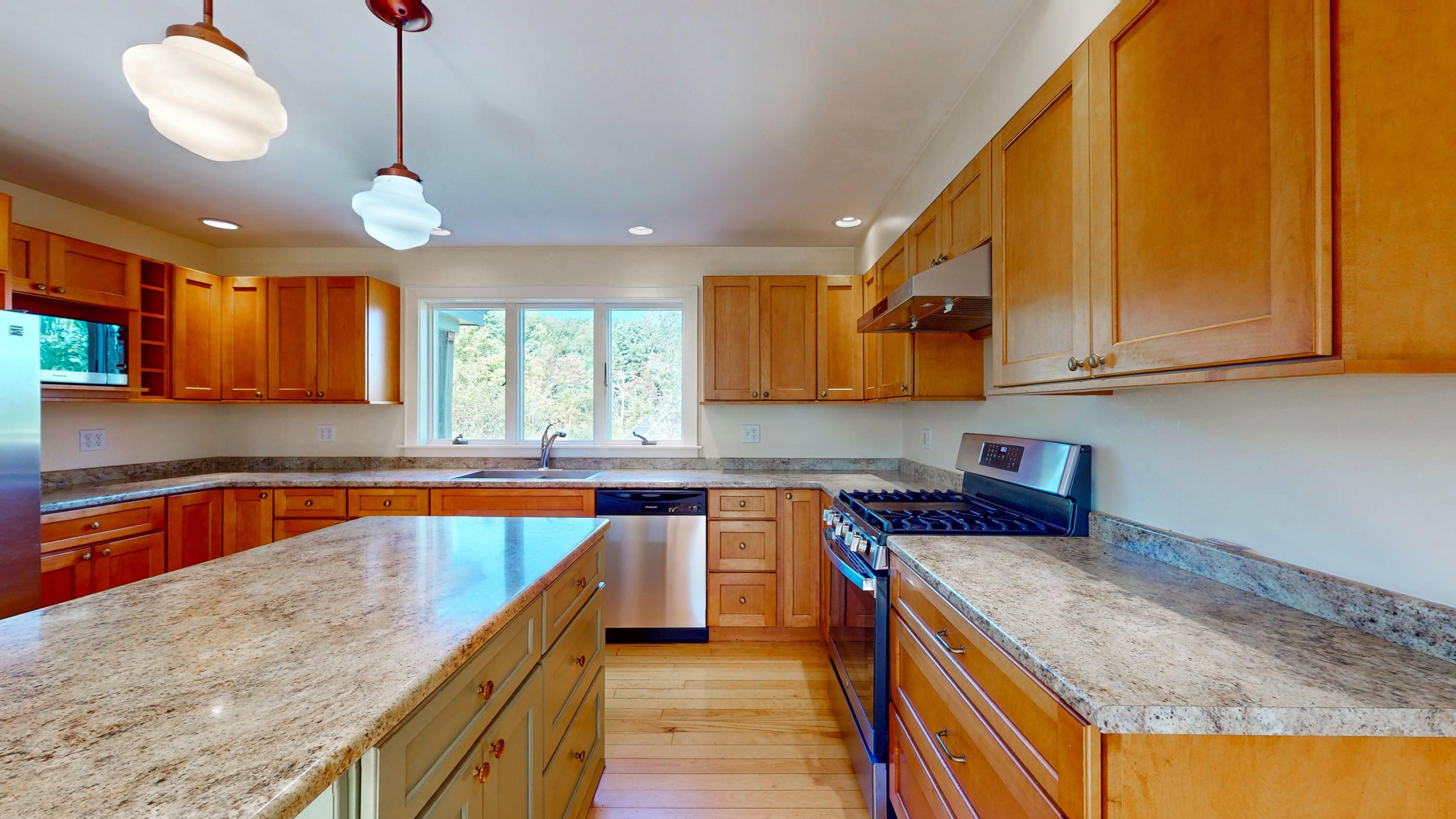 417 Painter Road Middlebury, VT 05753 - Photo 32 of 60