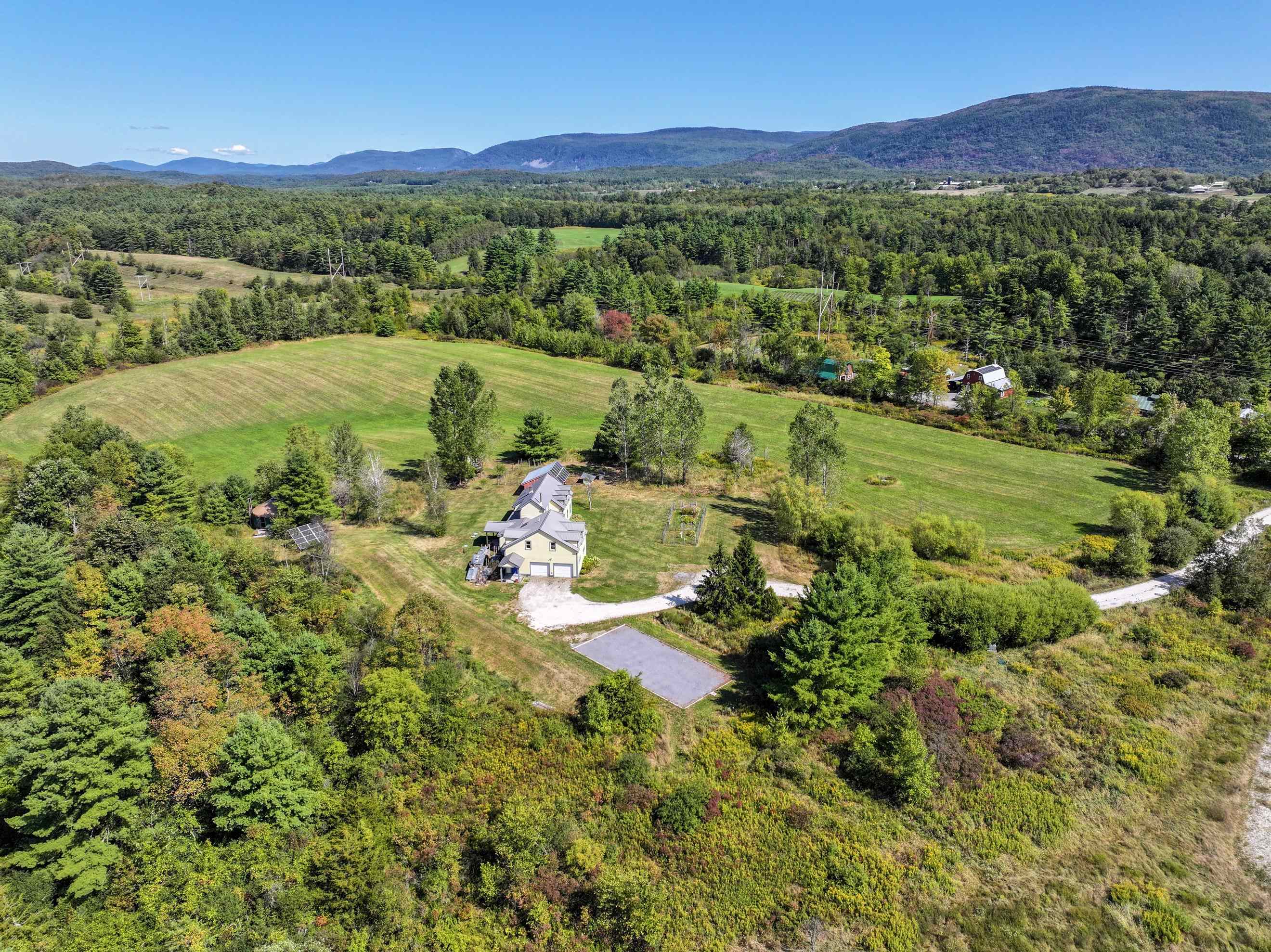 417 Painter Road Middlebury, VT 05753 - Photo 4 of 60