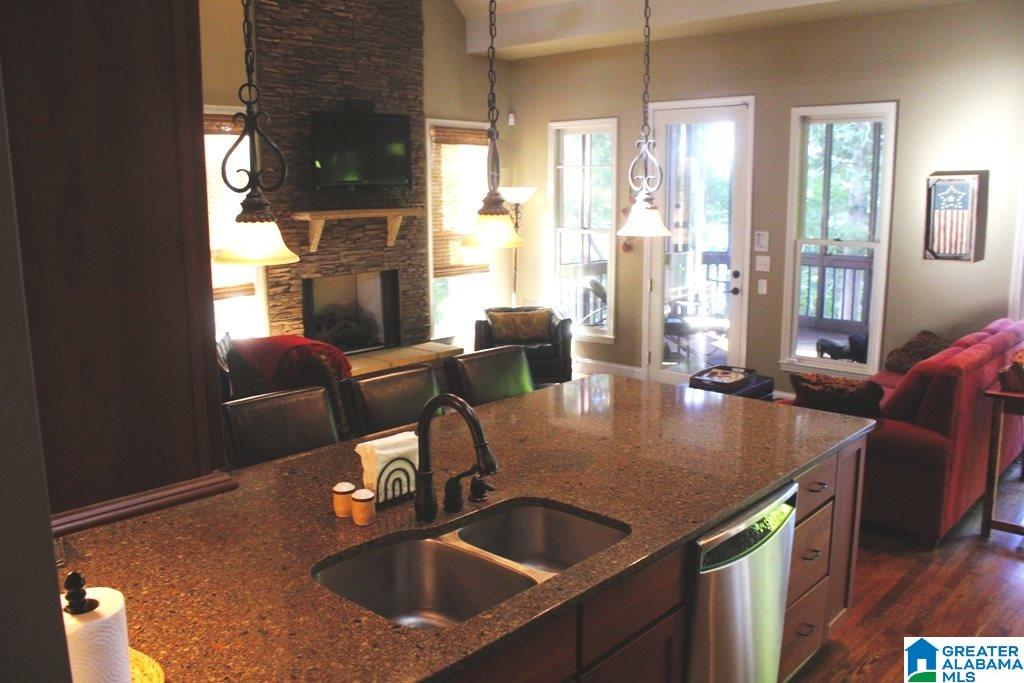 532 Roberts Circle Lincoln, AL 35096 - Photo 6 of 50