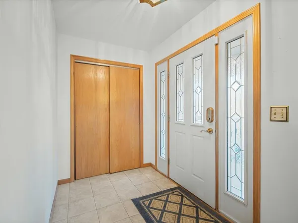 $269,900 | 1969 Baintree Road, Lake Summerset, IL 61019