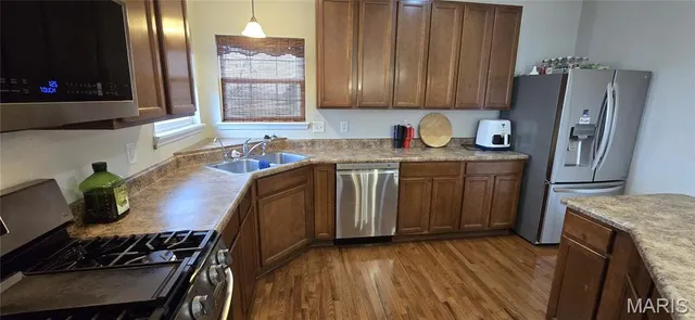 $459,000 | 753 Willow Spring Hill Drive, Fairview Heights, IL 62208