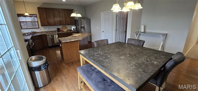 $459,000 | 753 Willow Spring Hill Drive, Fairview Heights, IL 62208