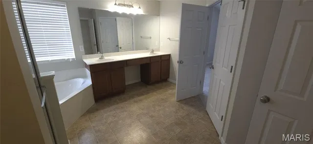 $459,000 | 753 Willow Spring Hill Drive, Fairview Heights, IL 62208