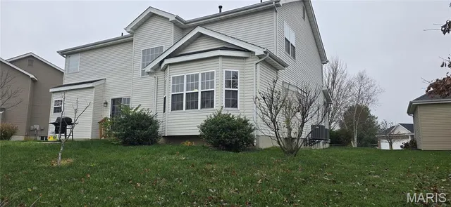 $459,000 | 753 Willow Spring Hill Drive, Fairview Heights, IL 62208