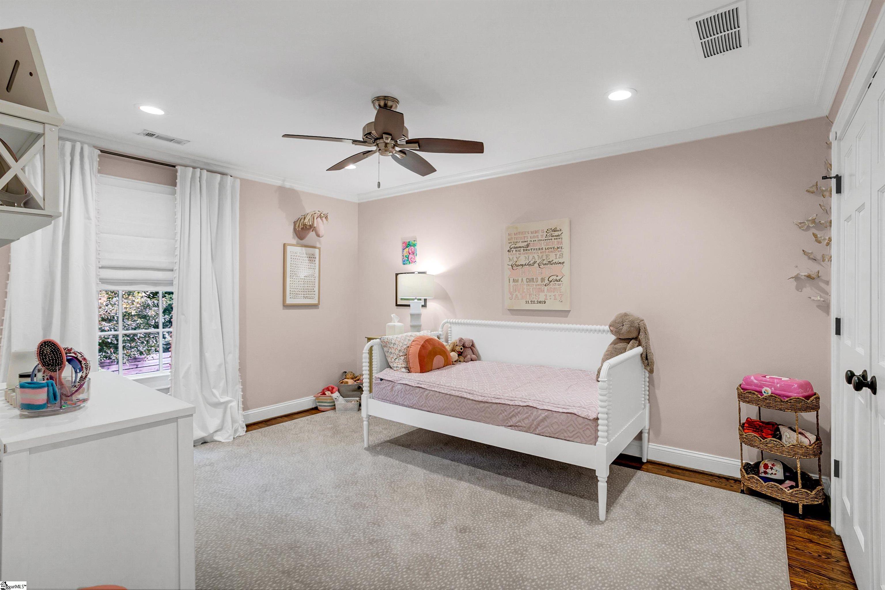 23 Stillwood Drive Greenville, SC 29607 - Photo 29 of 48