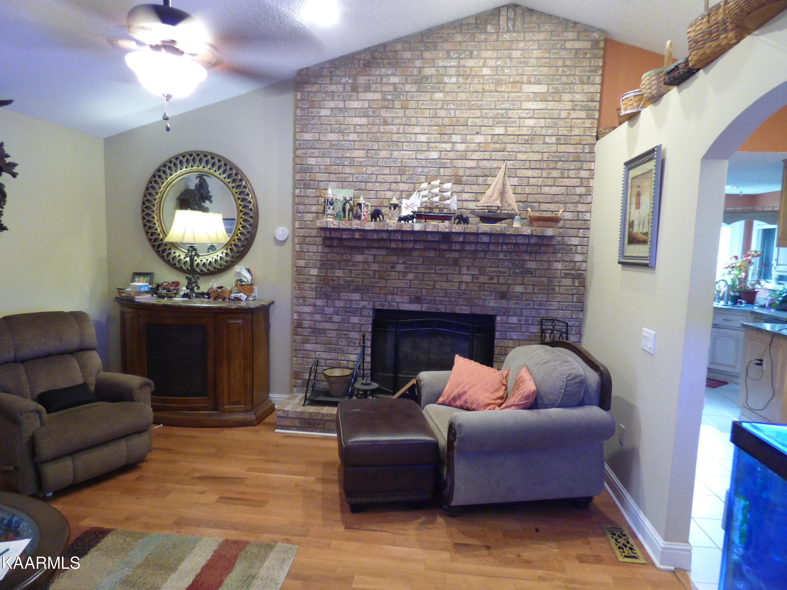 472 Carson Road Crossville, TN 38571 - Photo 19 of 60 P1070104