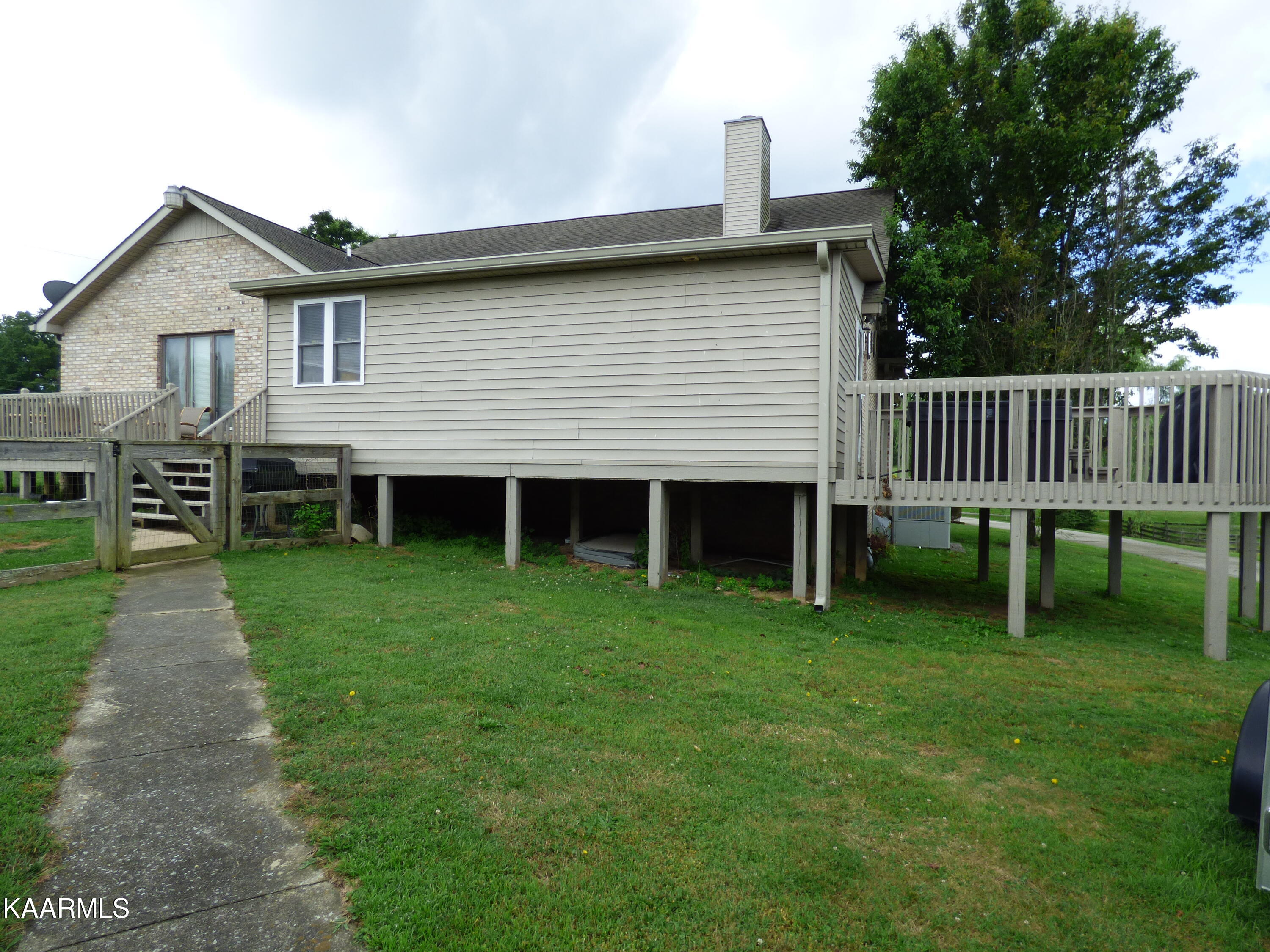 472 Carson Road Crossville, TN 38571 - Photo 42 of 60 P1070128