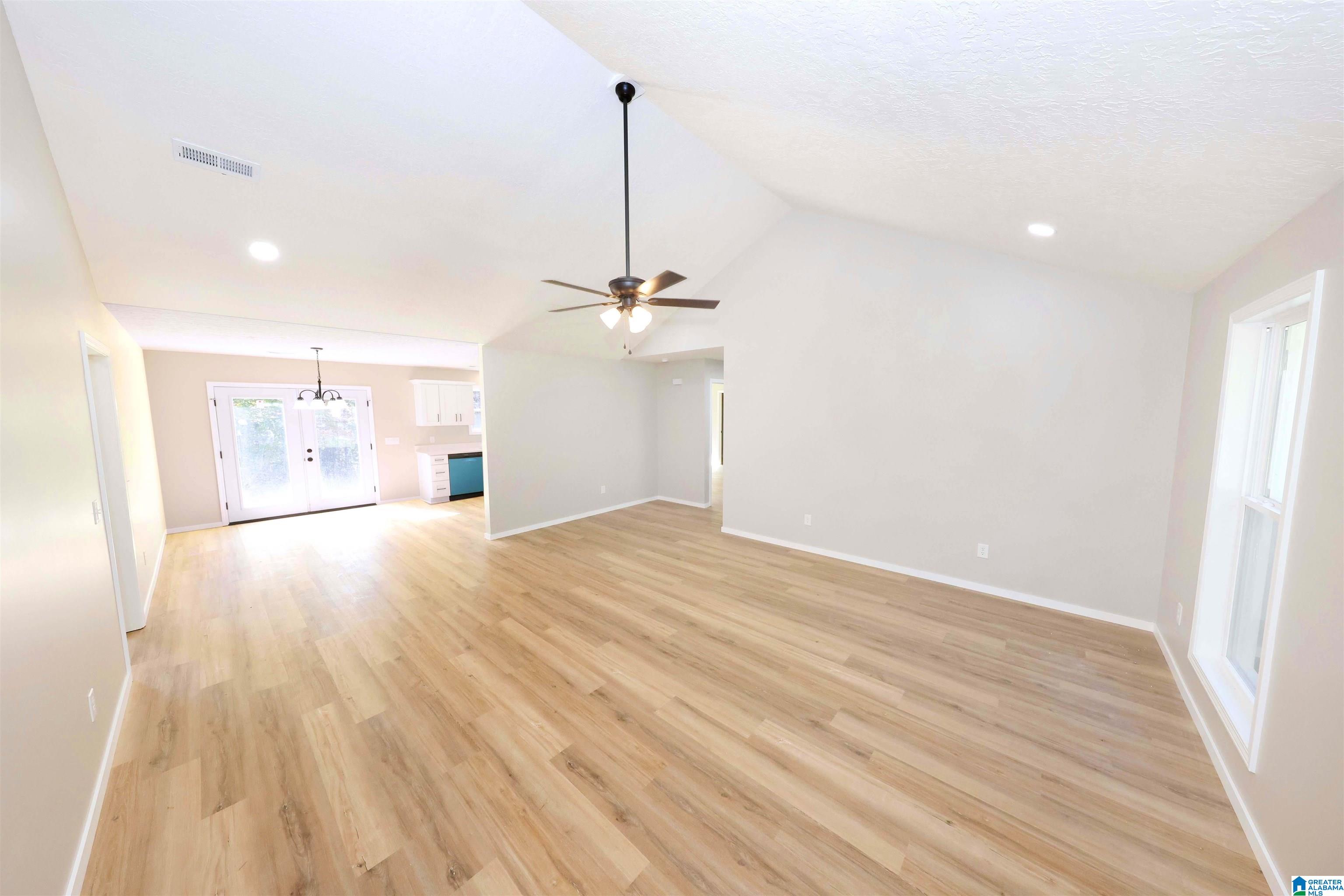 204 Anniston Beach Road Anniston, AL 36206 - Photo 5 of 21
