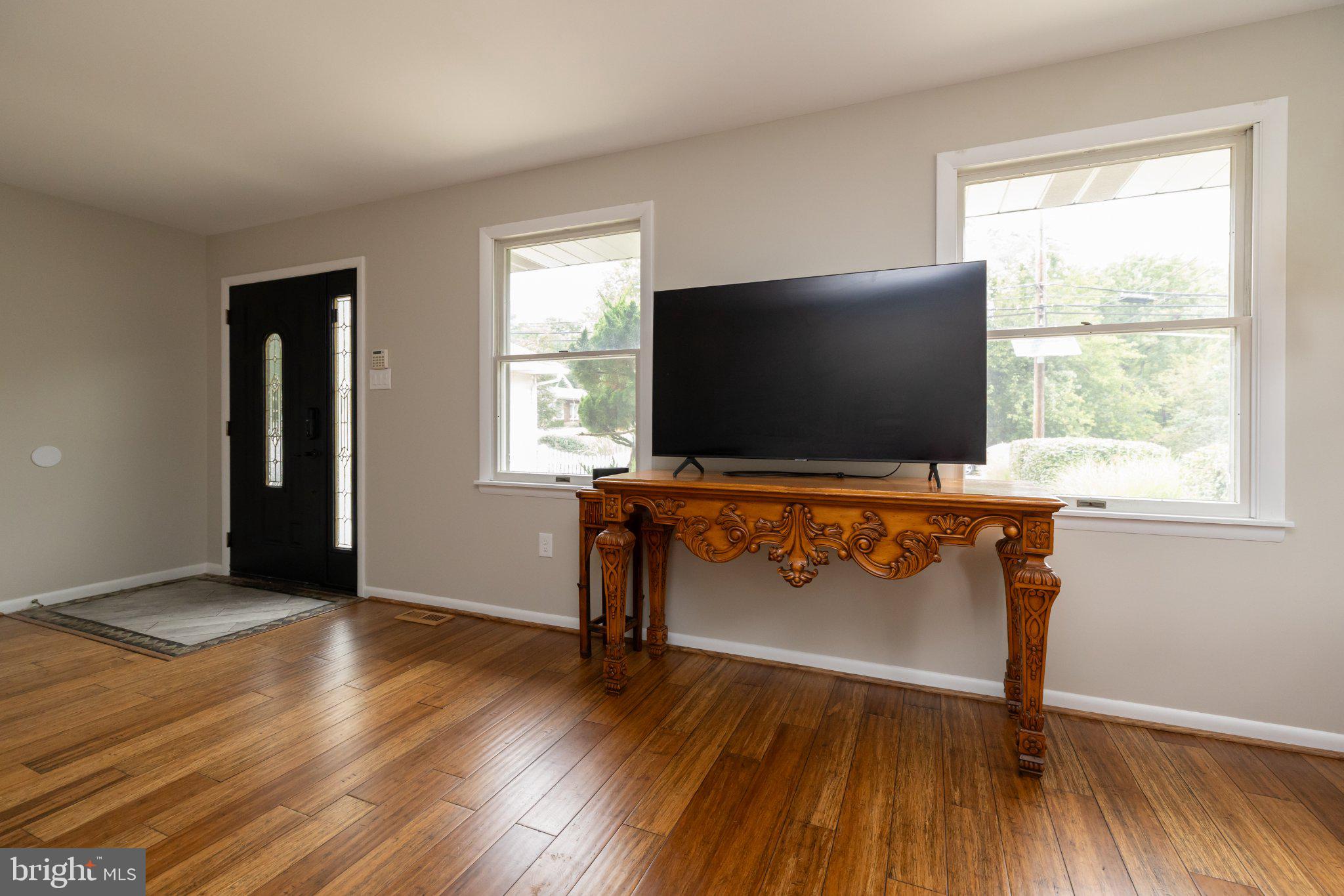 1828 Kings Highway Haddon Heights, NJ 08035 - Photo 13 of 83 Living room