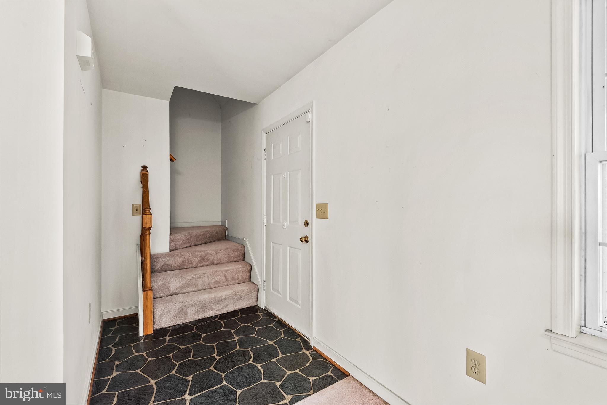 18159 Miss Clara Lane Ruther Glen, VA 22546 - Photo 13 of 31 a view of room with stairs and a window