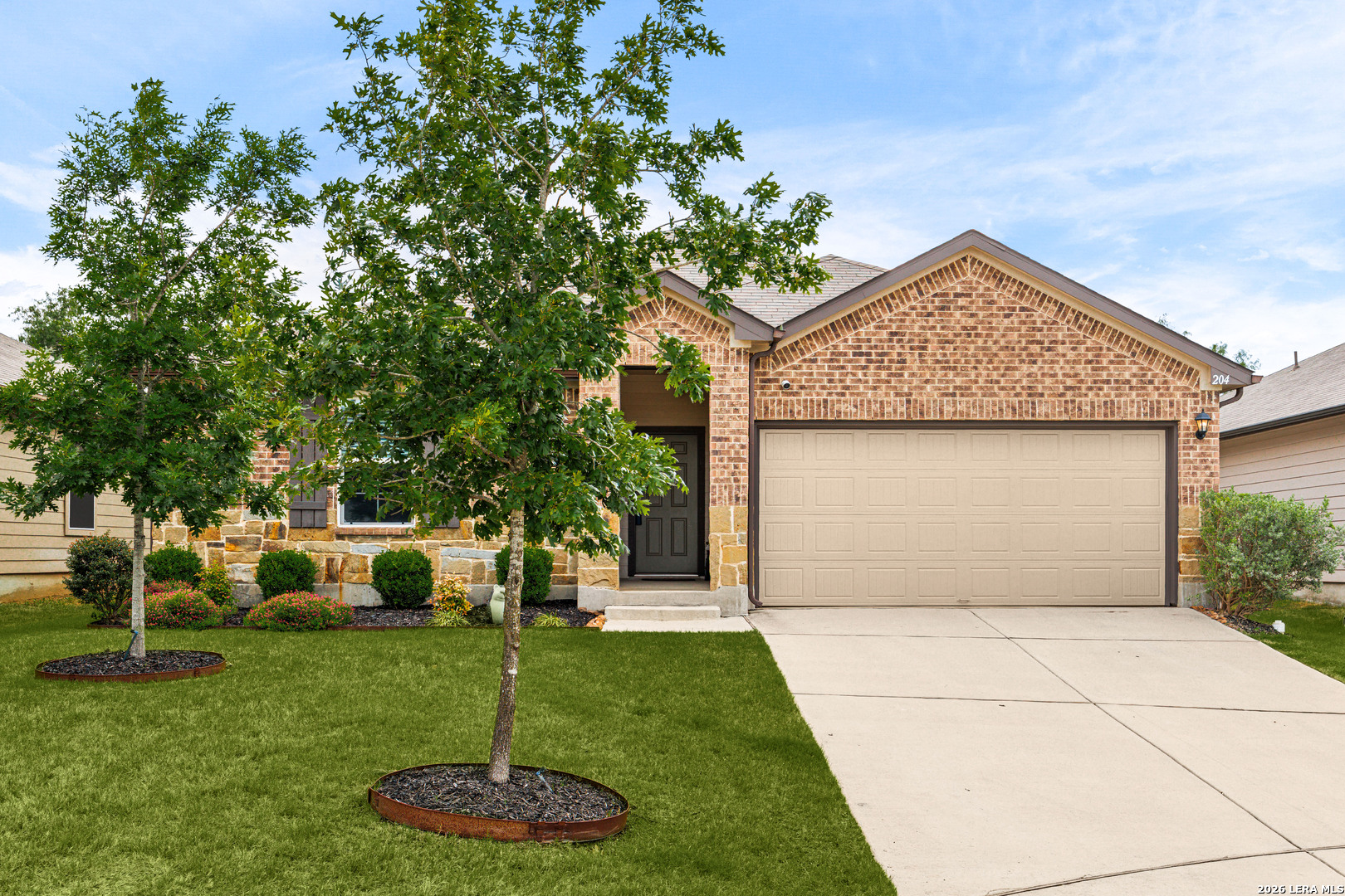 204 Yucca Seguin, TX 78155 - Photo 2 of 39