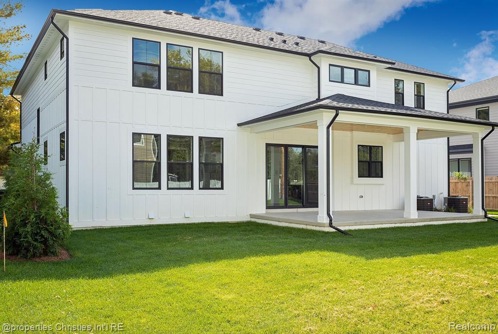 2043 Yorkshire Road Birmingham, MI 48009 - Photo 64 of 65 Gallery Image 64