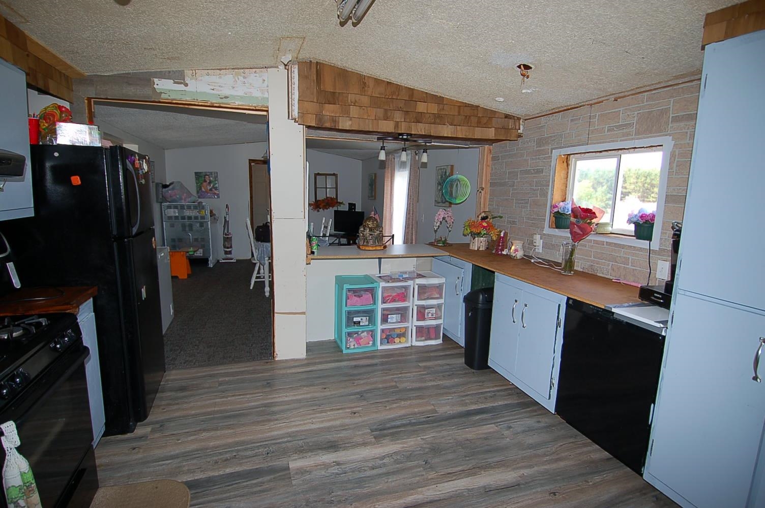 11669 North 5 1/2 Road Buckley, MI 49620 - Photo 6 of 33 1915981-5.JPG