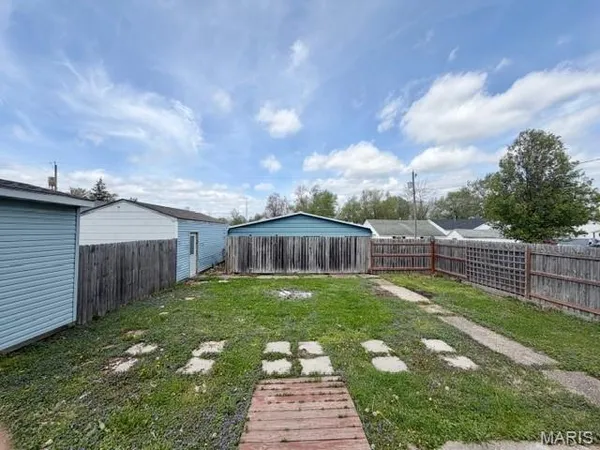 $79,900 | 409 North 2nd Street, Wellsville, MO 63384