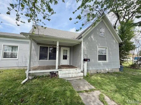 $79,900 | 409 North 2nd Street, Wellsville, MO 63384