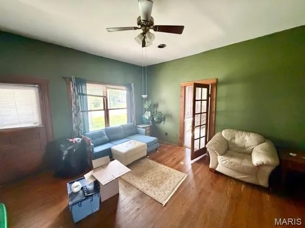 $79,900 | 409 North 2nd Street, Wellsville, MO 63384