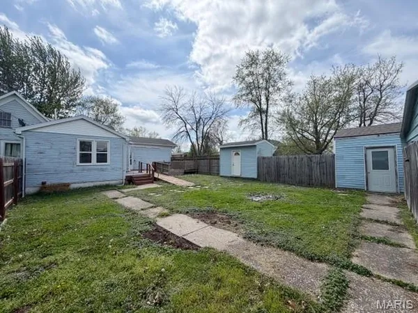 $79,900 | 409 North 2nd Street, Wellsville, MO 63384