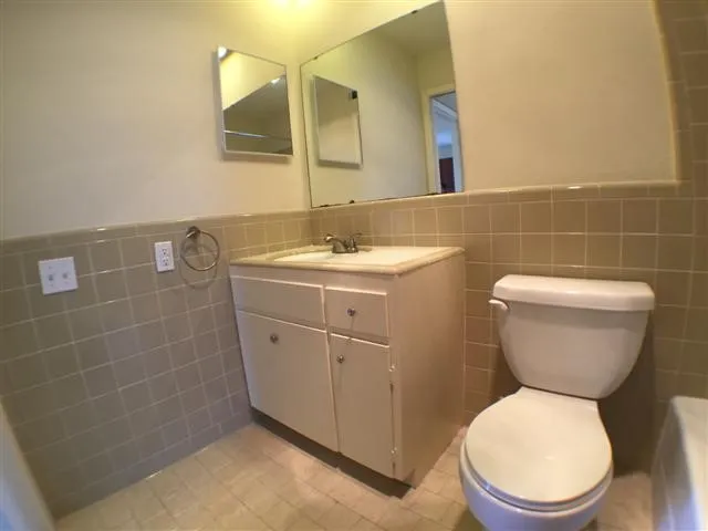 $825 | 2703 Swisher Street, Unit 306A, Austin, TX 78705