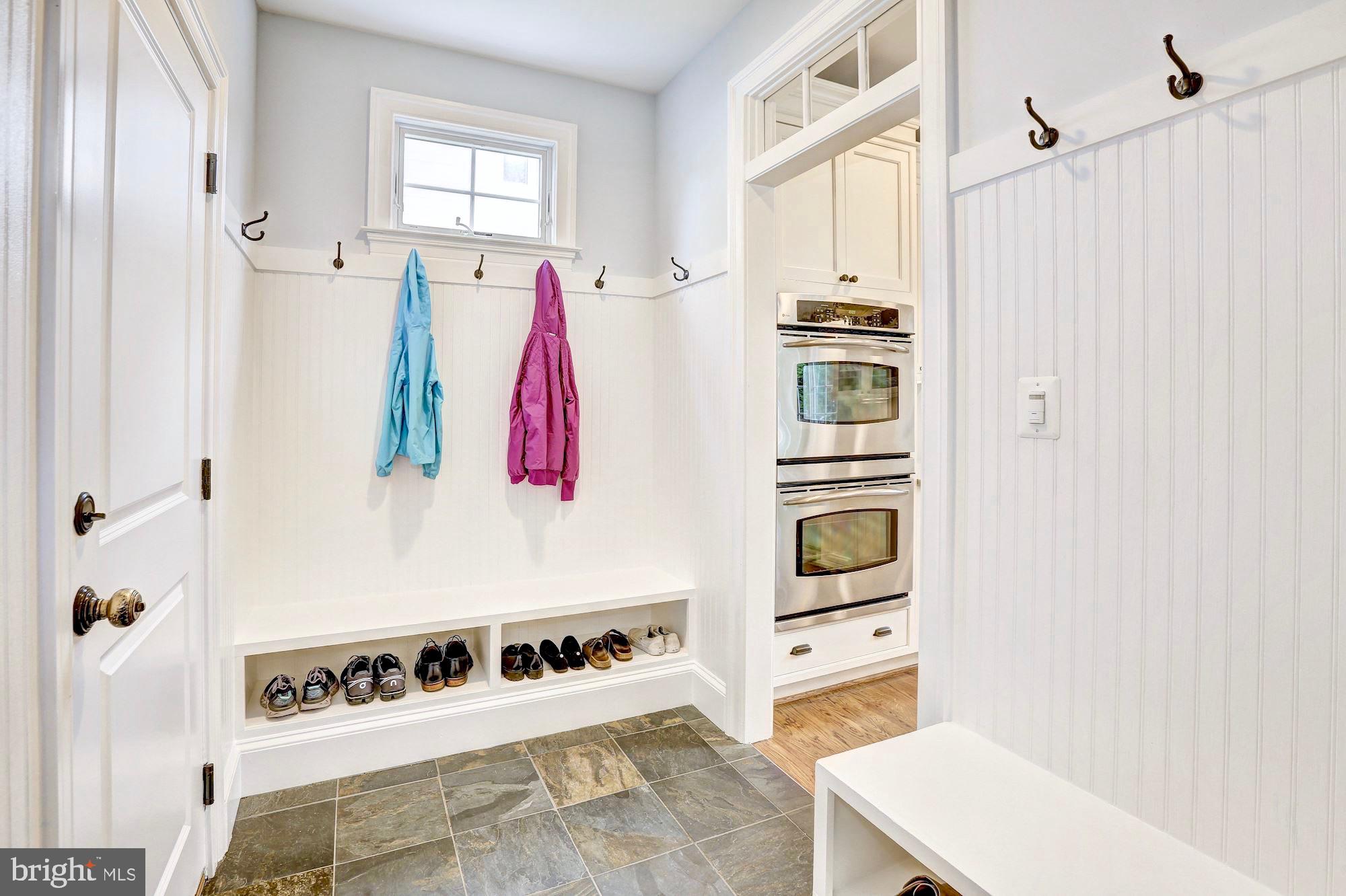 5317 Yorktown Road Bethesda, MD 20816 - Photo 19 of 54