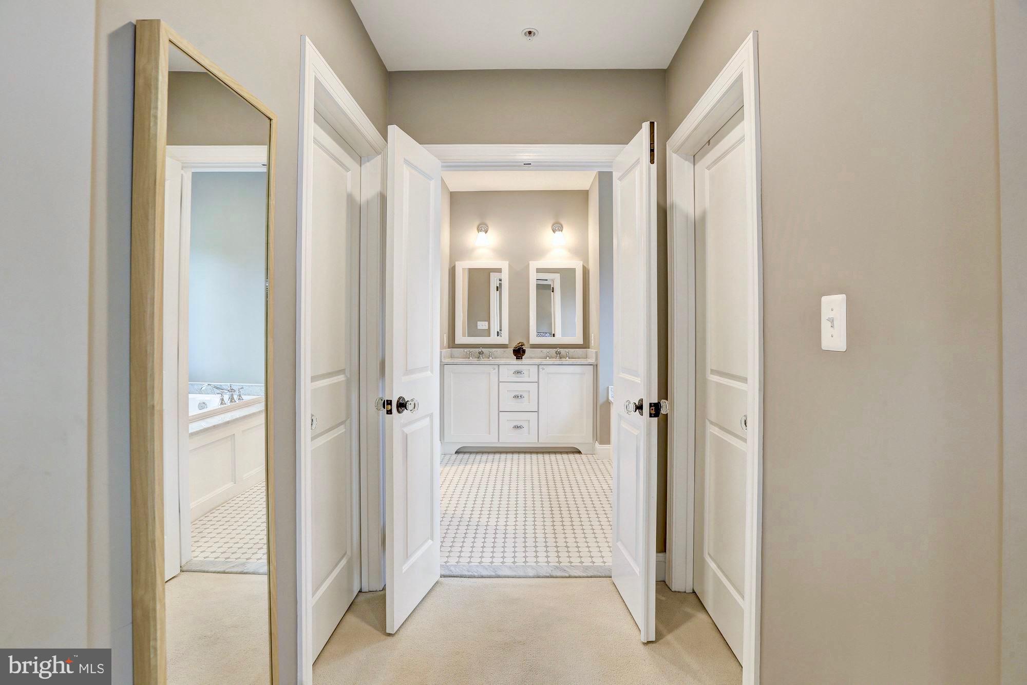 5317 Yorktown Road Bethesda, MD 20816 - Photo 25 of 54