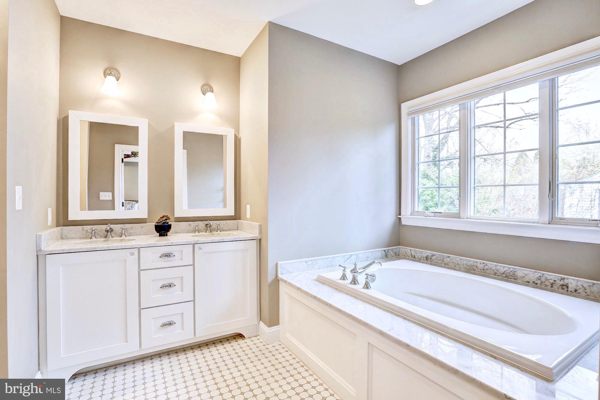 5317 Yorktown Road Bethesda, MD 20816 - Photo 26 of 54