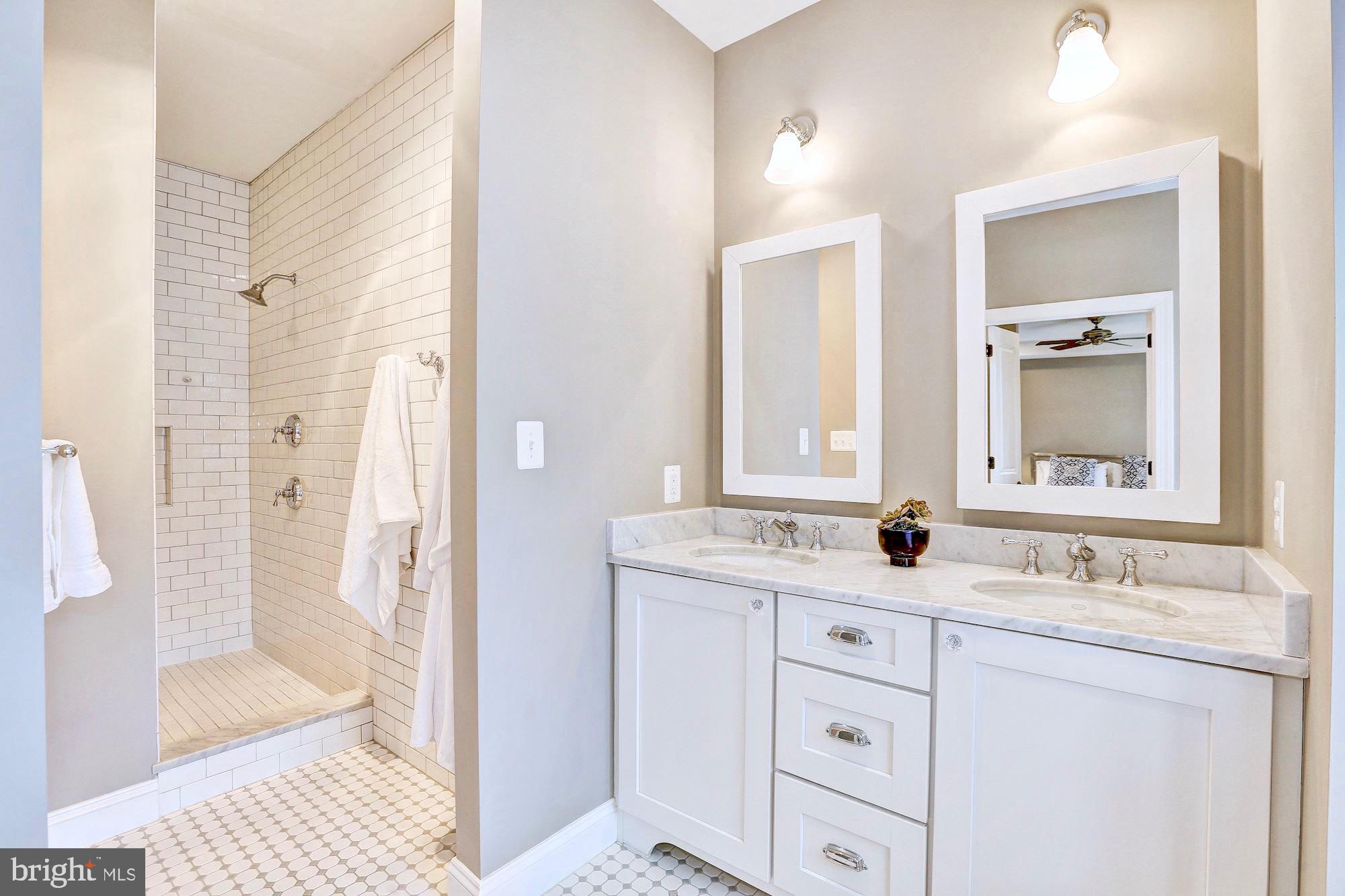 5317 Yorktown Road Bethesda, MD 20816 - Photo 27 of 54