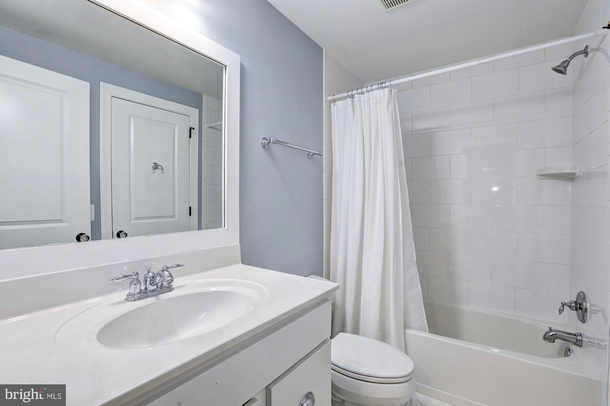 5317 Yorktown Road Bethesda, MD 20816 - Photo 50 of 54