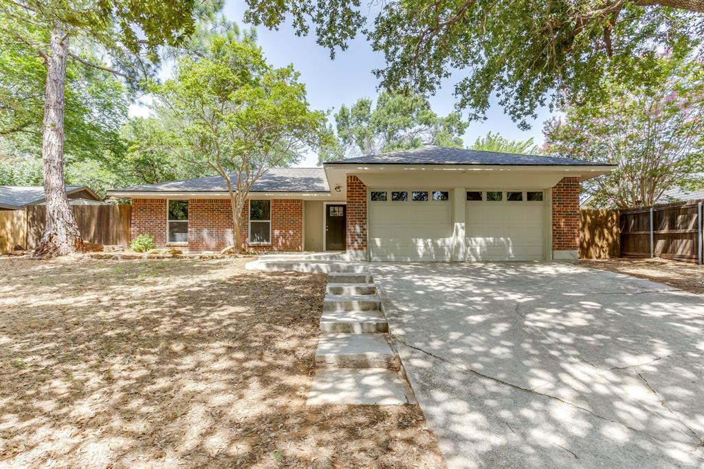 2709 Springbrooke Drive Hurst, TX 76054 - Photo 3 of 40