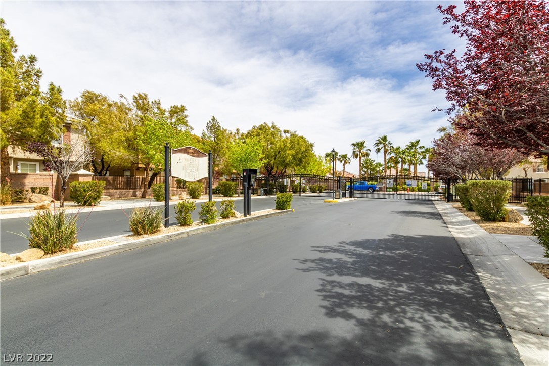 9113 Ripple Ridge Avenue, Unit 101 Las Vegas, NV 89149 - Photo 28 of 41