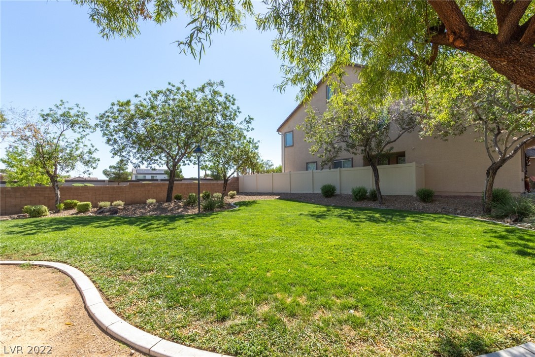 9113 Ripple Ridge Avenue, Unit 101 Las Vegas, NV 89149 - Photo 38 of 41