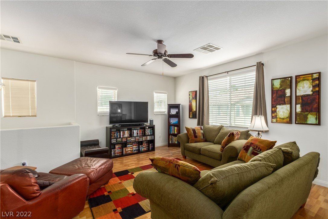 9113 Ripple Ridge Avenue, Unit 101 Las Vegas, NV 89149 - Photo 7 of 41