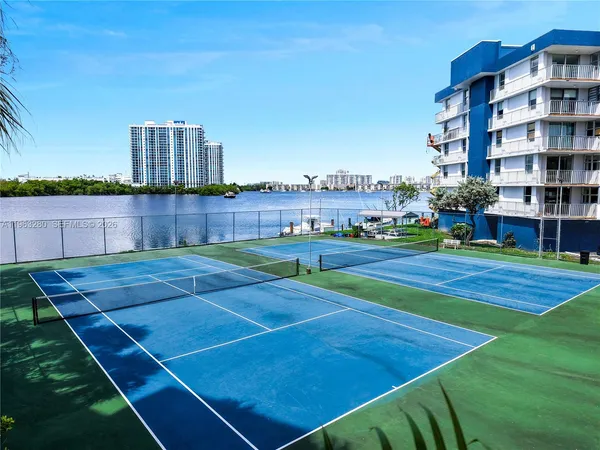 $2,350 | 16558 Northeast 26th Avenue, Unit 2A, North Miami Beach, FL 33160
