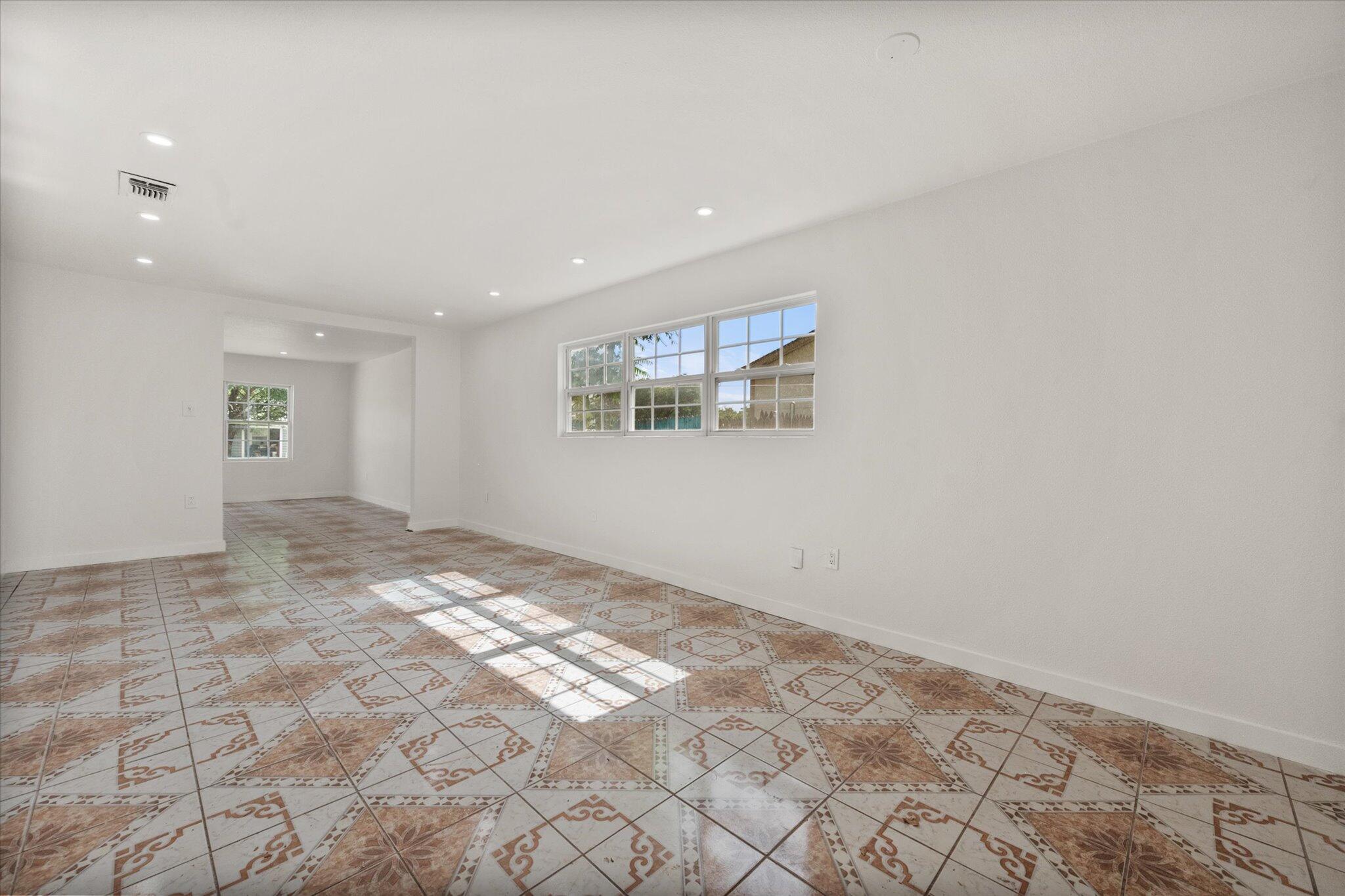 2014 40th Street Lubbock, TX 79412 - Photo 10 of 30 24-2014 40th_9313