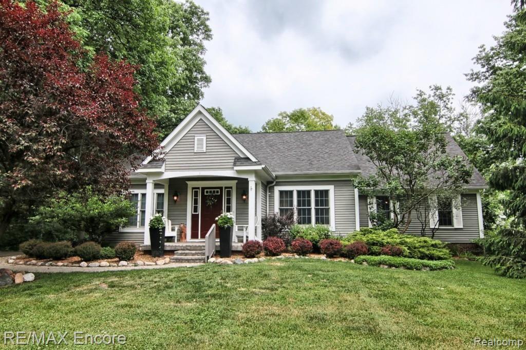 8950 Perry Lake Road Clarkston, MI 48348 - Photo 6 of 70 Front.jpg