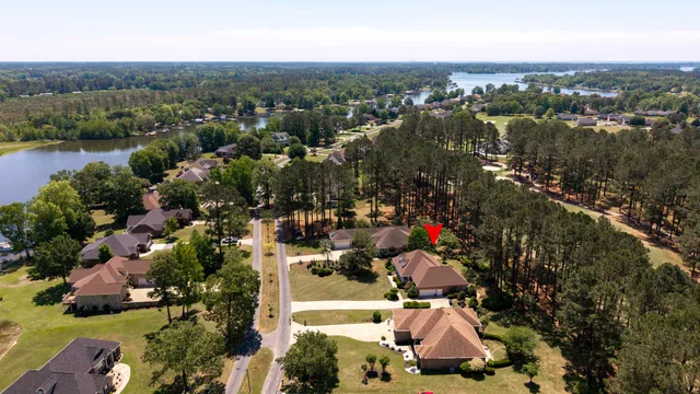 $425,000 | 233 Plantation Drive, Manning, SC 29102