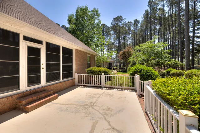 $425,000 | 233 Plantation Drive, Manning, SC 29102
